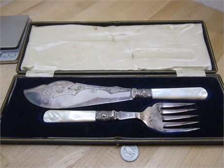 Mother of Pearl Carving Knife Set WOW!!