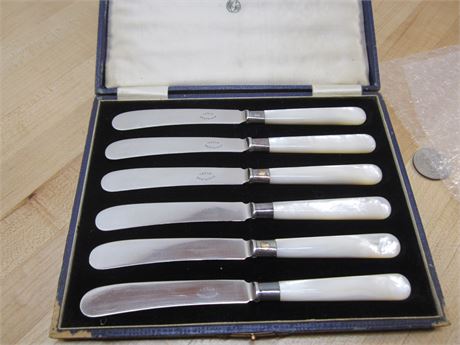 Northern Goldsmiths Mother of Pearl Knife lot