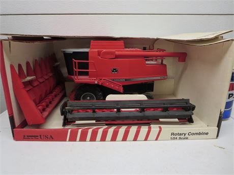 Massey Ferguson #8780 Combine