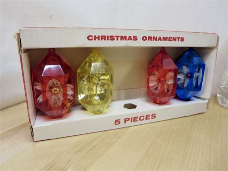 Jewel Brite 4 Pack Christmas Ornaments Flowers Nice!